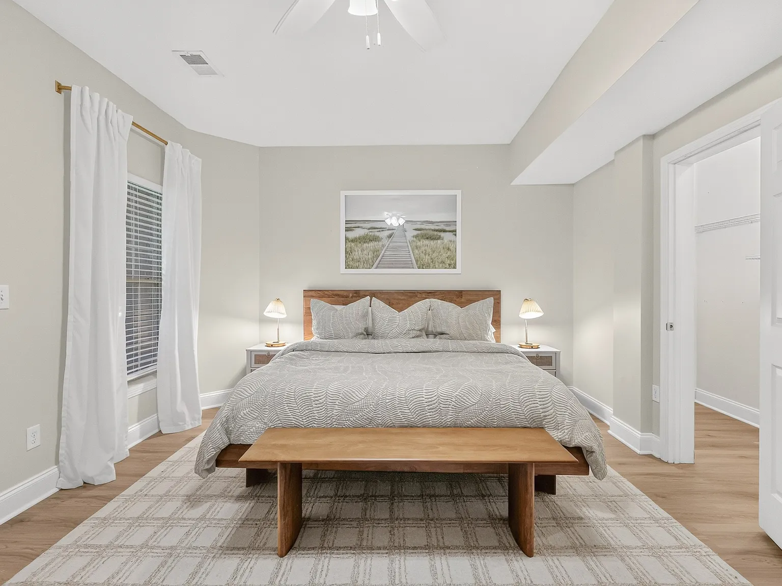 4 bed, 3.5 bath, 2138 sqft, $3,500 — Photo 3
