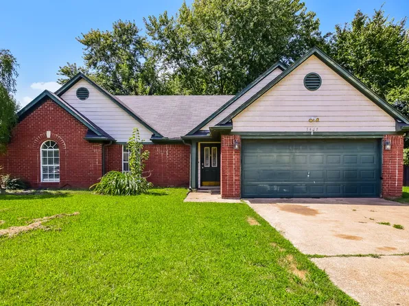 7417 Hunters Hollow Ln, Southaven, MS 38671