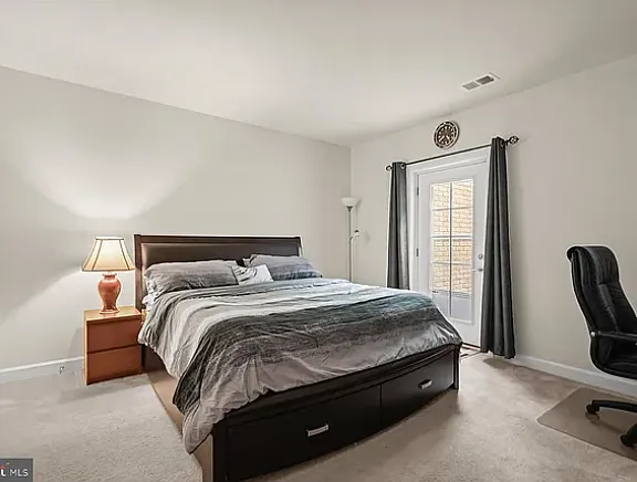 208 Bottsford Ave — Photo 28