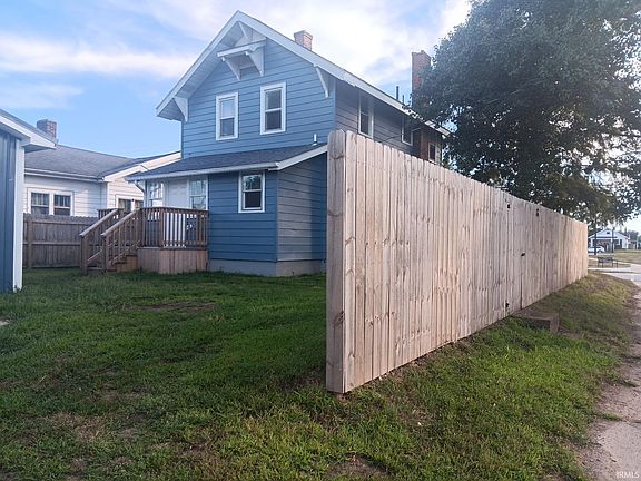 5th image of 1502 Main St