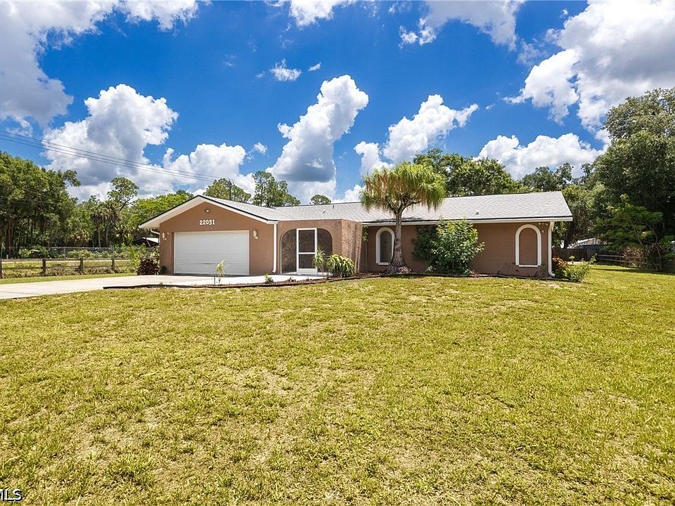 1st image of 22031 Edwards Dr