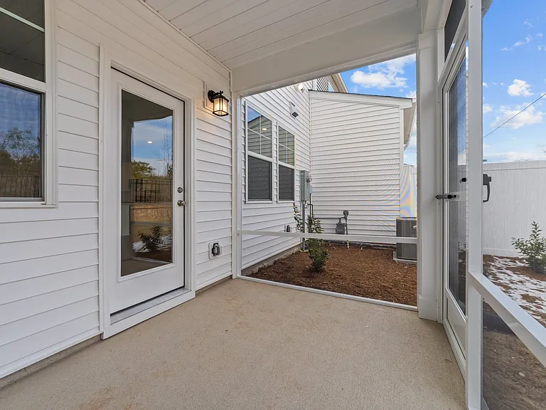 1105 Aberleigh Ln — Photo 34