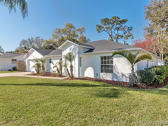 5th image of 708 Fairway Dr