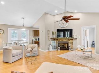 8304 Cedar Bark St, Hickory, NC 28602