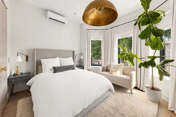 Sold by Douglas Elliman | media 6