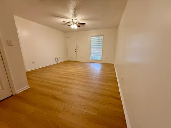 1517 Obrig Ave, Guntersville, AL 35976