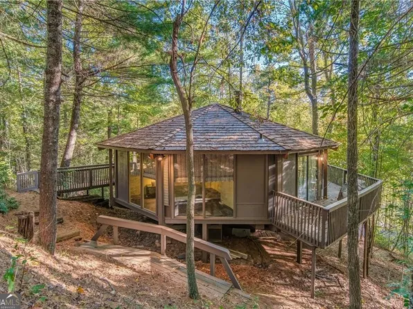 92 Treetopper Cir, Jasper, GA 30143