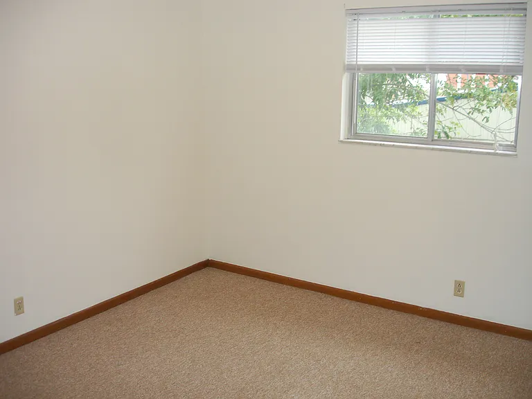 6300 Ervin Rd #11 — Photo 12
