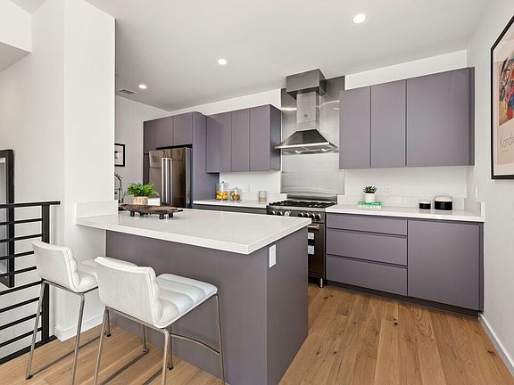3rd image of 1176 Nelrose Ave #B