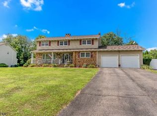 16 Ryan Way, Hackettstown, NJ 07840