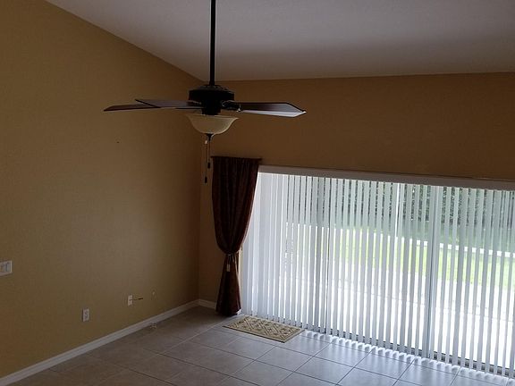 5th image of 5415 Admiral Way