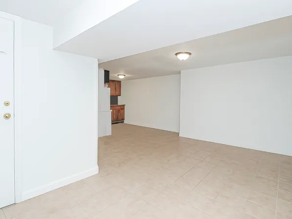 1461 East 3rd Street image 29 of 36