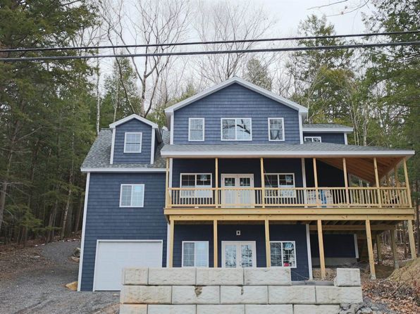 467 Memorial Dr