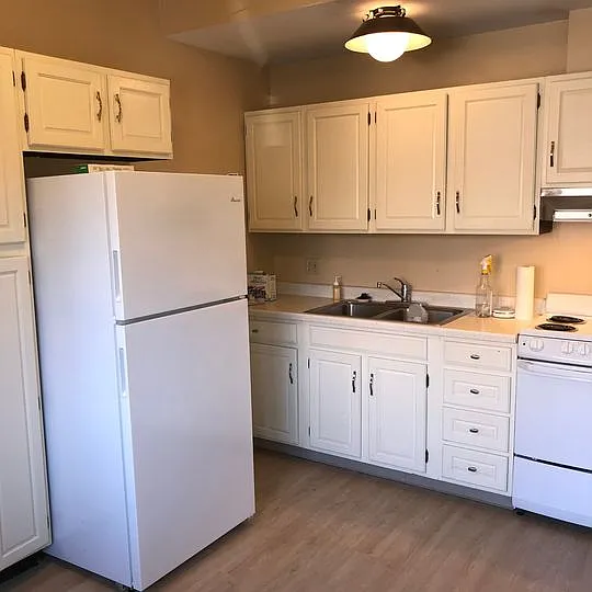 1305 E 1st St #1 — Photo 1