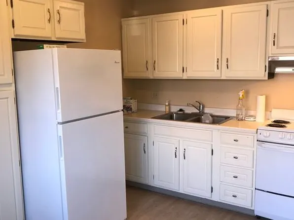 1305 E 1st St #1, Duluth, MN 55805