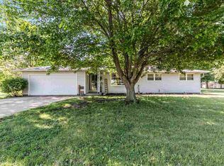 13636 Winfield Dr, Manito, IL