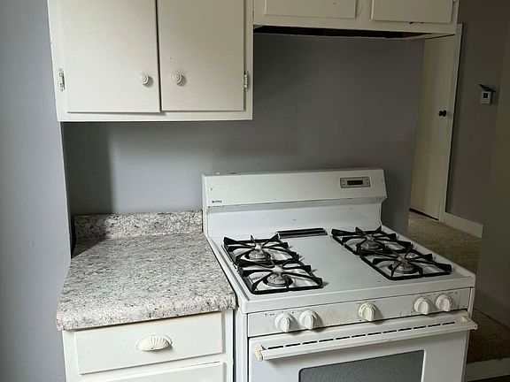 2nd image of 308 Lebanon Ave #308