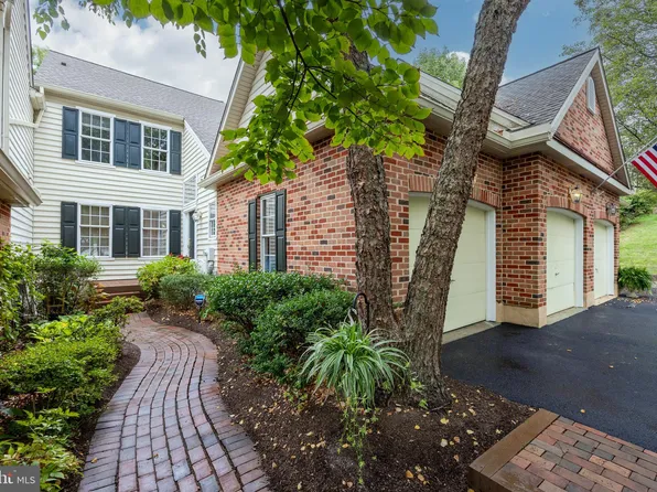 431 Springview Ln, Phoenixville, PA 19460