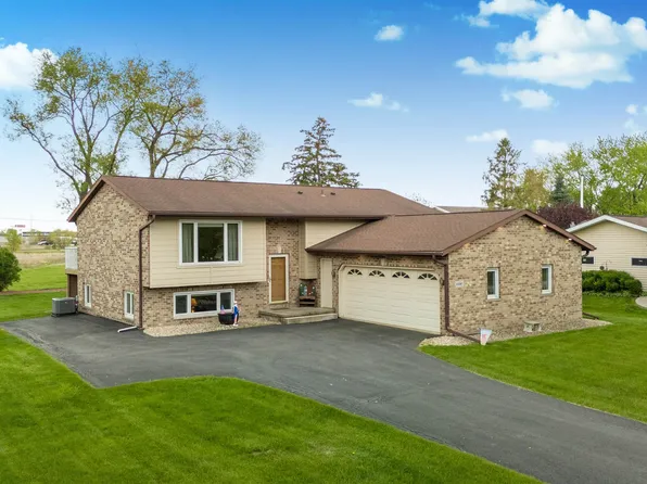 6580 Linden Cir, Windsor, WI 53598