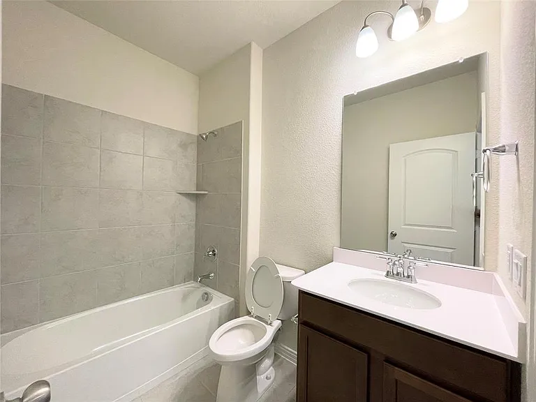 1805 Nelson St — Photo 20