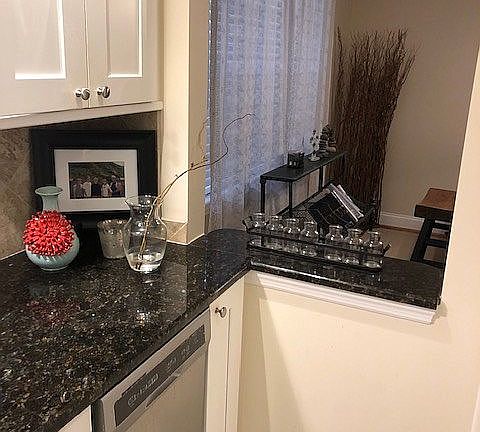 2nd image of 1846 Mallory St APT 1