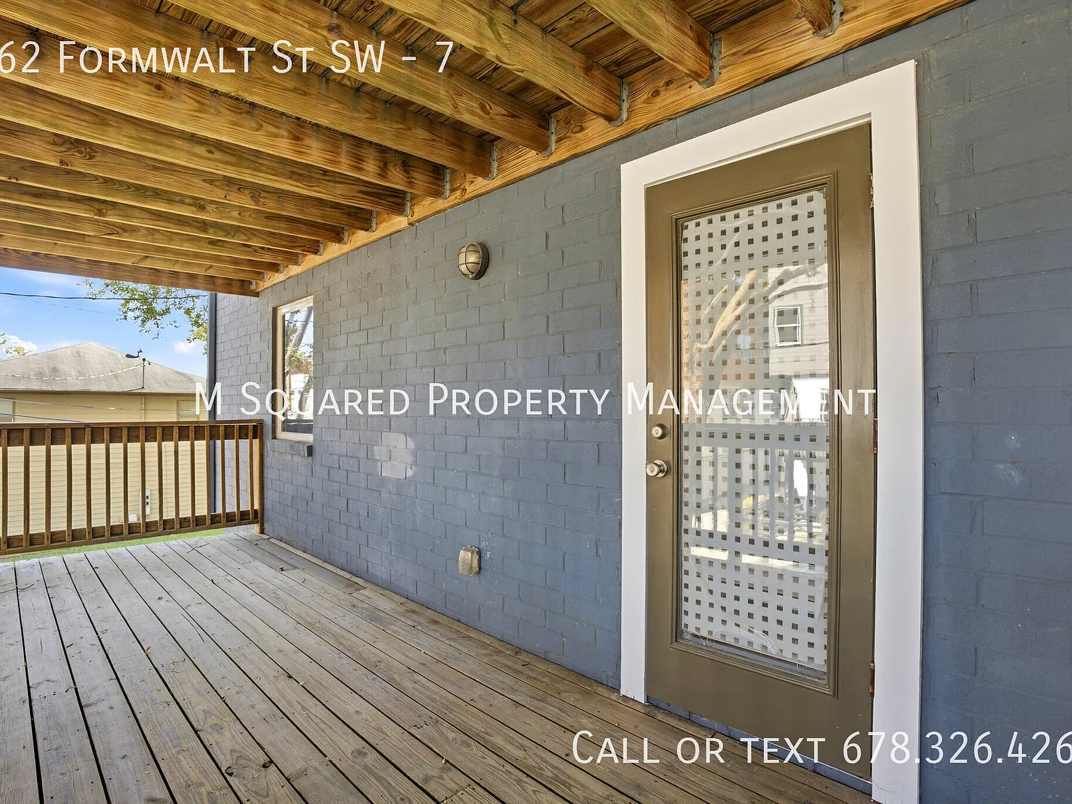 562 Formwalt St SW - 7 — Photo 4