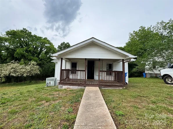 1025 Martin Luther King Jr Dr, Albemarle, NC 28001