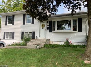 184 Perry St, Dover, NJ 07801