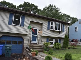 169 Tanglewood Dr, Hamden, CT 06518