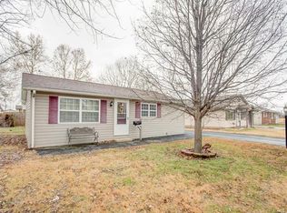 142 Hodge St, East Alton, IL 62024