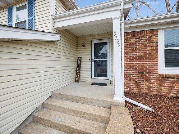 3rd image of 3789 Lemay Woods Dr