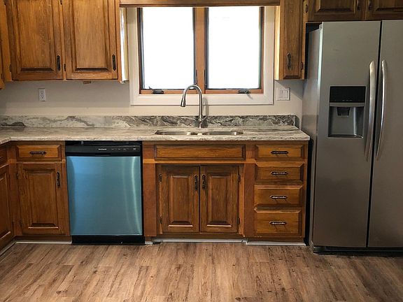 4th image of 13024 Camelot Dr SE