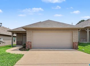 4825 Cove Ln, Mount Olive, AL 35117