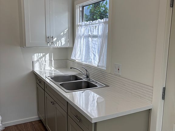 Kitchen Counter Area
