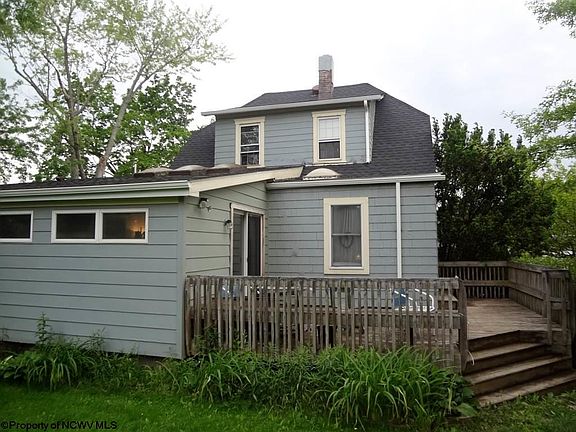 2nd image of 532 Plymouth Ave