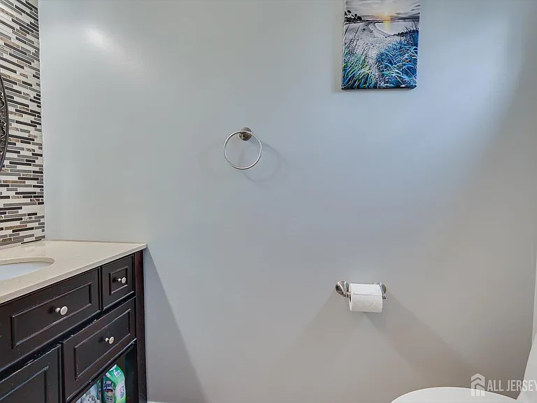 4506 Stonehedge Rd — Photo 26