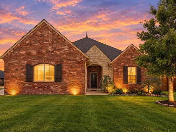 13608 Cobblestone Curve Rd, Oklahoma City, OK 73142
