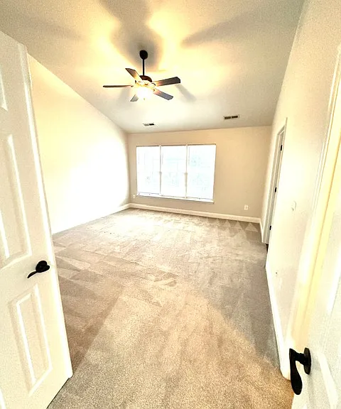 42751 Falls View Sq — Photo 16