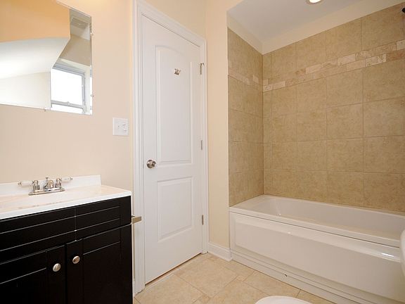 5th image of 3331 N Osage Ave