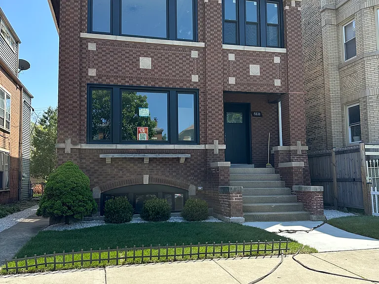 5131 W Roscoe St #1 — Photo 11