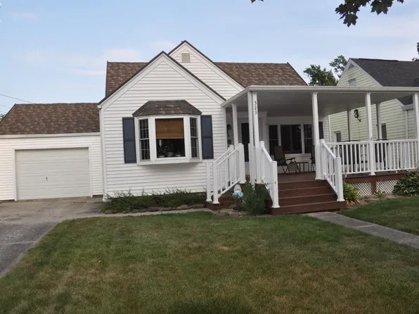329 N Columbus Ave, Fremont, OH 43420