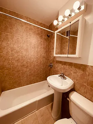 Rented by Voro NYC | media 27