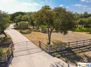 309 N Rolling Oaks Ln, San Antonio, TX 78253