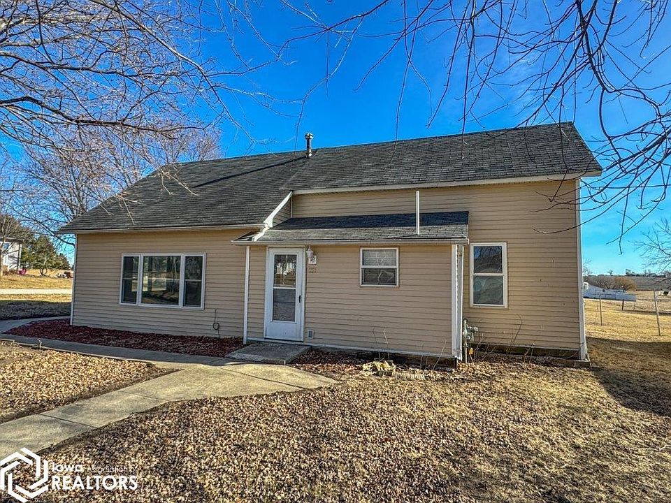 1st image of 211 Colfax St