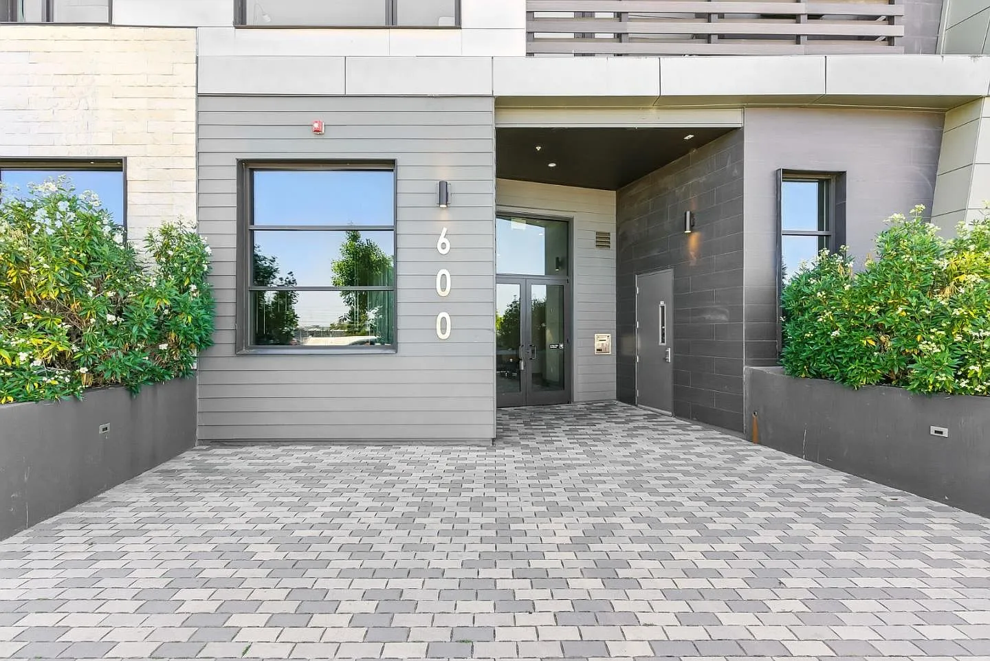600 El Camino Real #309 photo 1