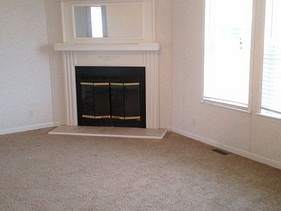 2nd image of 659 Riverwalk Pkwy
