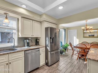 104 Garden Rd, Shrewsbury, NJ 07702