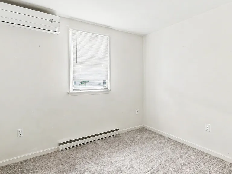 801 Bridge St — Photo 11