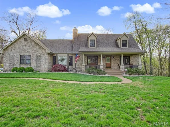 5542 Wildwood Dr, Waterloo, IL 62298