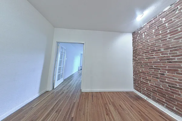 Rented by CitySites Real Estate Group | media 2